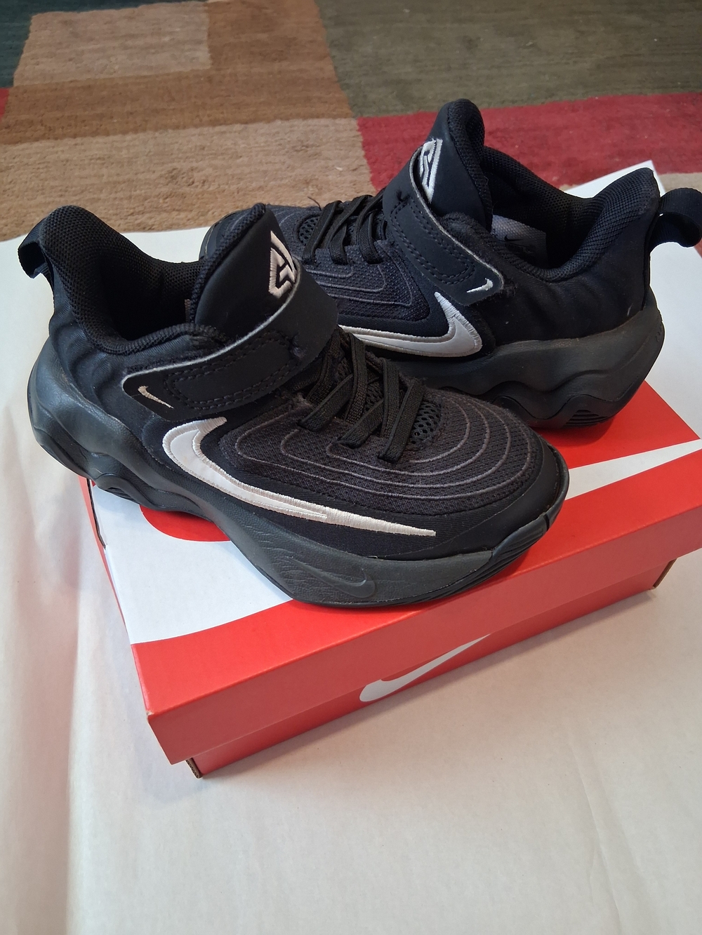 Nike Black Kids Sneakers with White Swoosh Size 10c